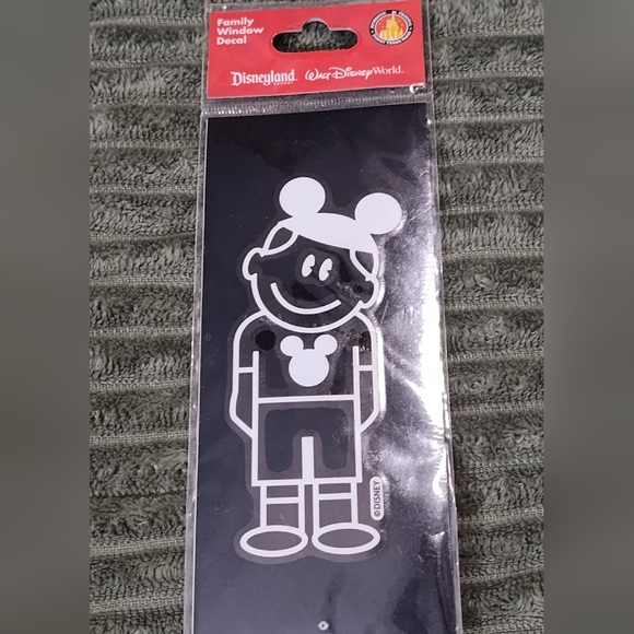NEW! DISNEY Boy Window Decal - Picture 1 of 6